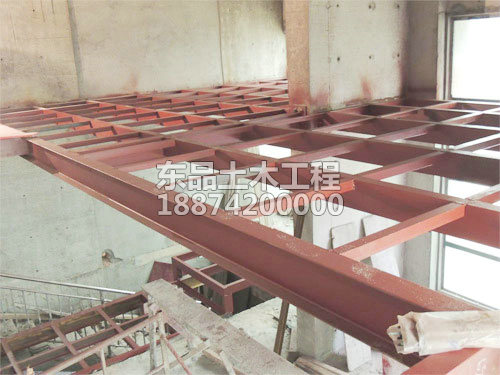 鋼結(jié)構(gòu)閣樓